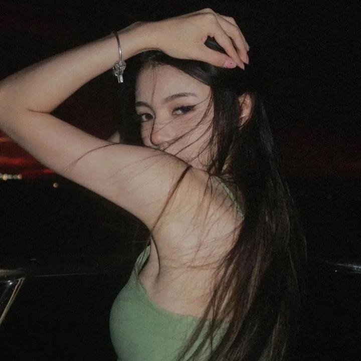 何百芮的地狱毒白